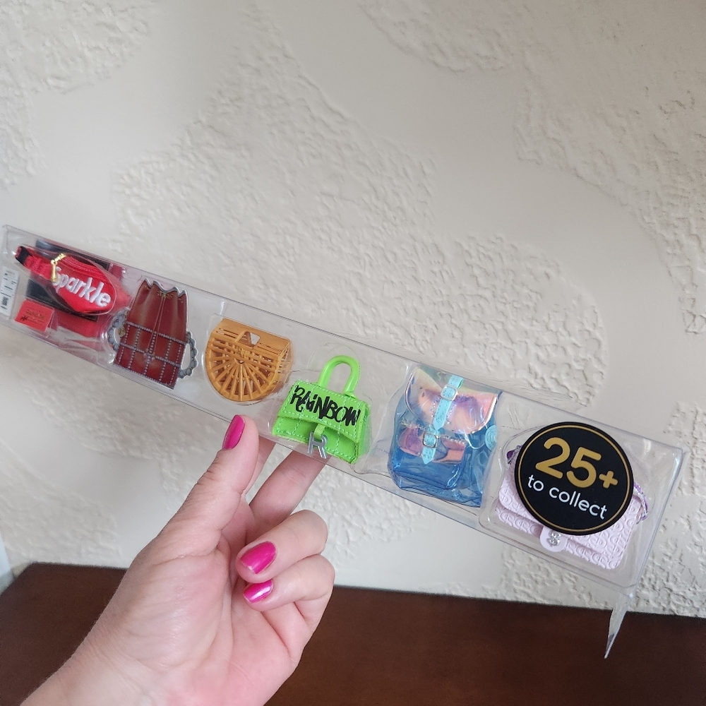 Rainbow High Mini Accessories Studio Handbag Display Set Of 5 (five) Sparkle New